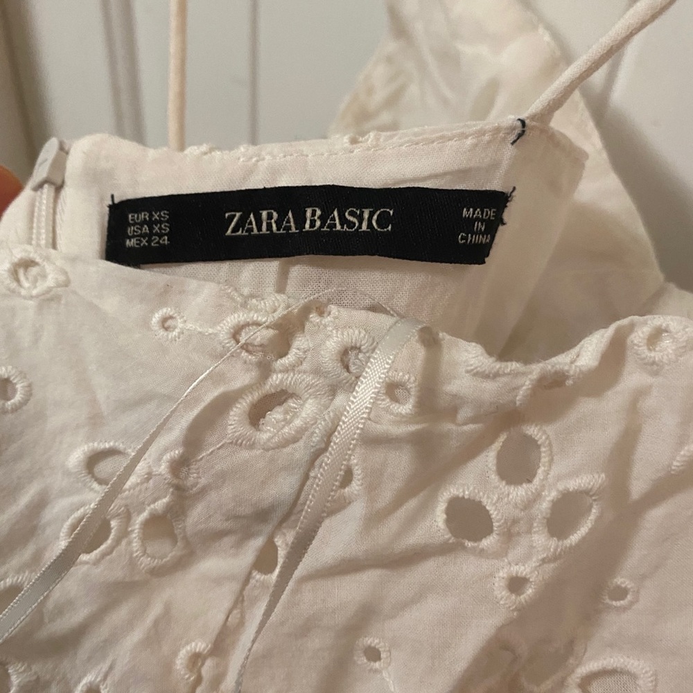 Dress - Picture 4 of 4